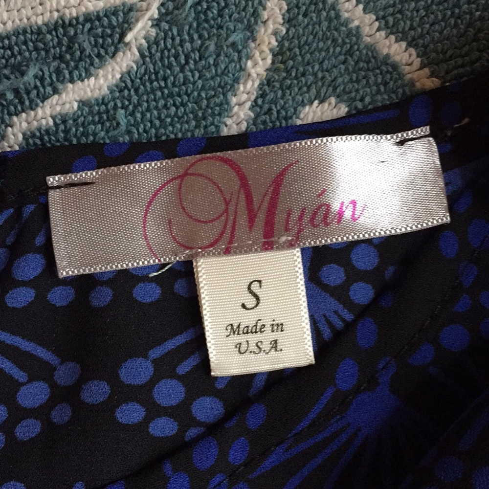 Pretty blouse - Picture 4 of 9